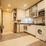 Sunny House By The Riverside Apartamento *