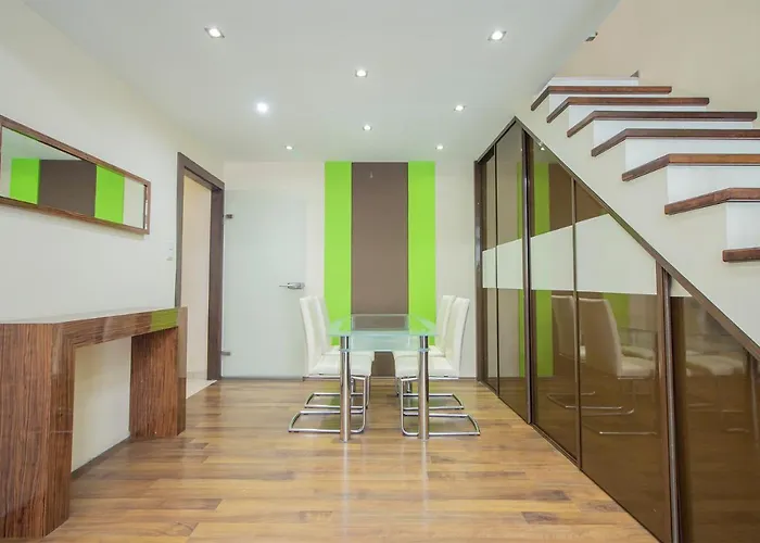 公寓 Sunny House By The Riverside *