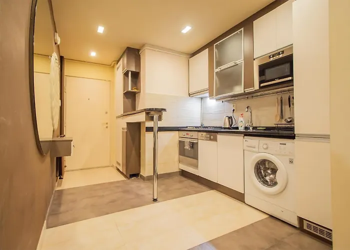 Sunny House By The Riverside 公寓 *